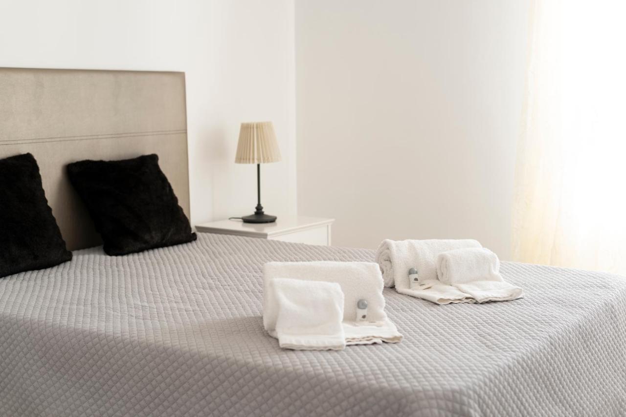 Chantal Apartment - Near The Beach - Quarteira Extérieur photo